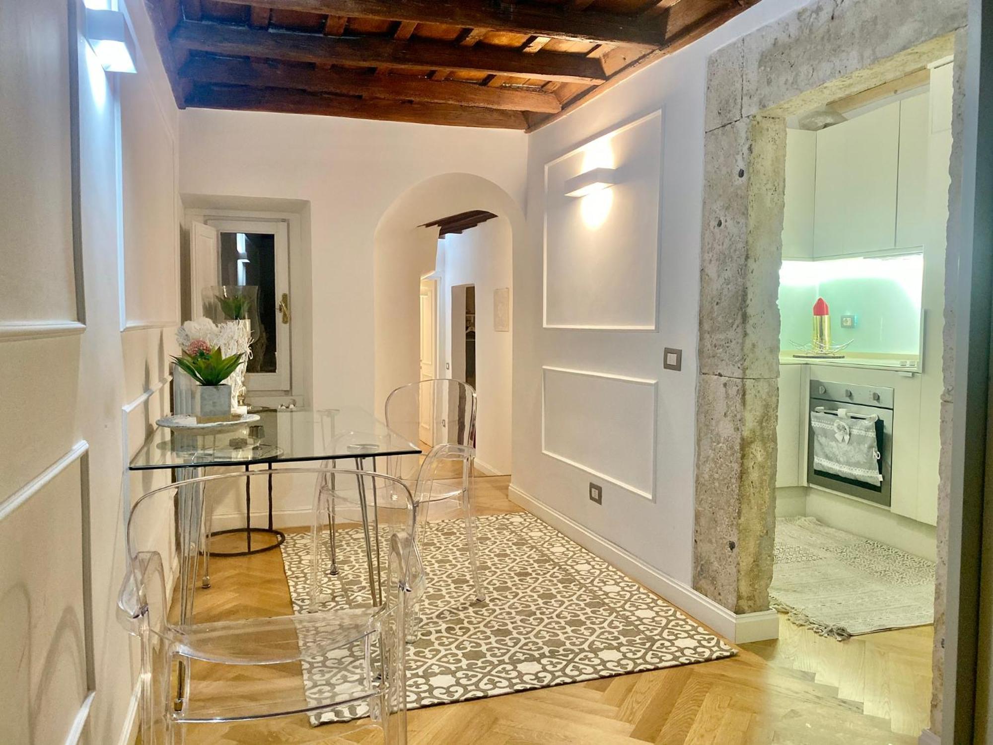 Romanlux Apartment *
